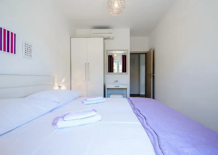 Appartement Niki 2 *