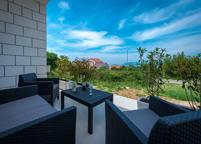 Appartement Niki 2 *