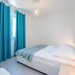 Apartment Niki 2 *