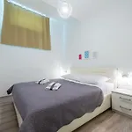 Niki 2 *