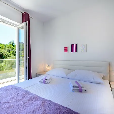Niki 2 Apartment
