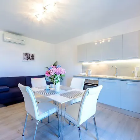 Apartment Niki 2 *