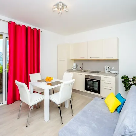 Niki 2 Apartment