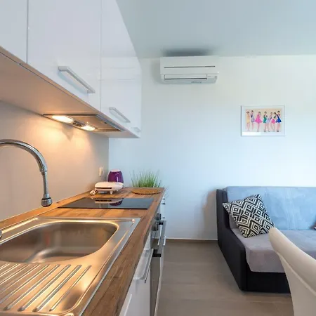 Niki 2 Apartment