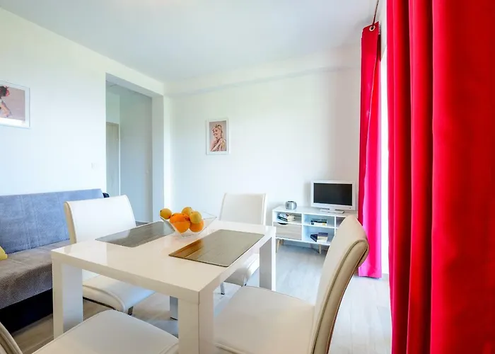 Niki 2 Apartment