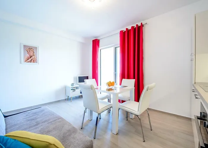 Niki 2 * 察夫塔特