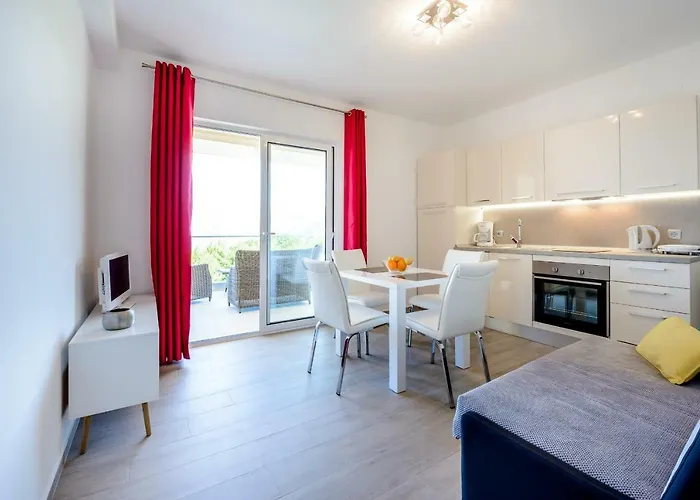 Niki 2 * 察夫塔特